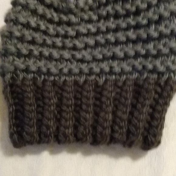 Hand-knit gray garter stitch hat - Picture 3 of 4